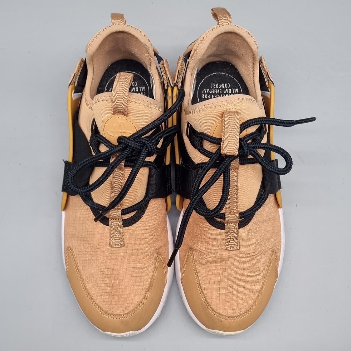 나이키 허라취 시티로우 운동화230 상품이미지2