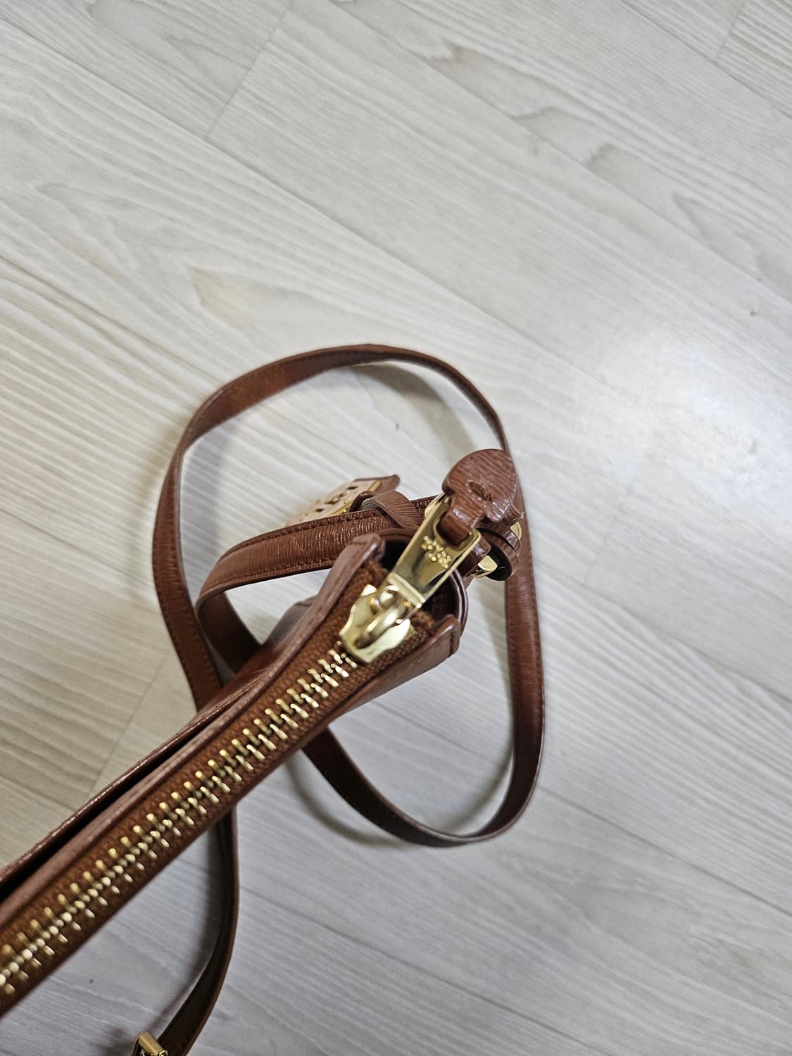 폴로랄프로렌 소가죽 숄더백 상품이미지8