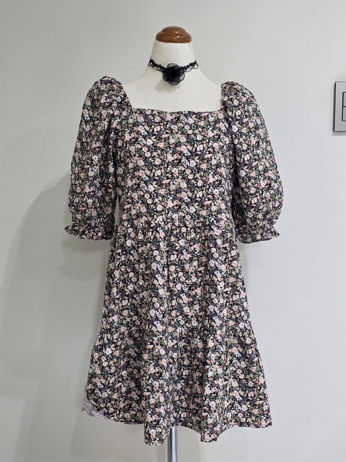 리바이스 빈티지)플로럴 윌라 트라페즈 꽃무늬퍼프 스퀘어 로맨틱 미니원피스 상품이미지3