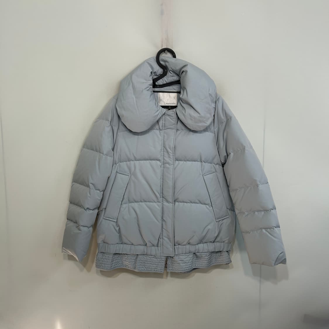레니본 구스다운 패딩 55-66 상태최상 상품이미지1