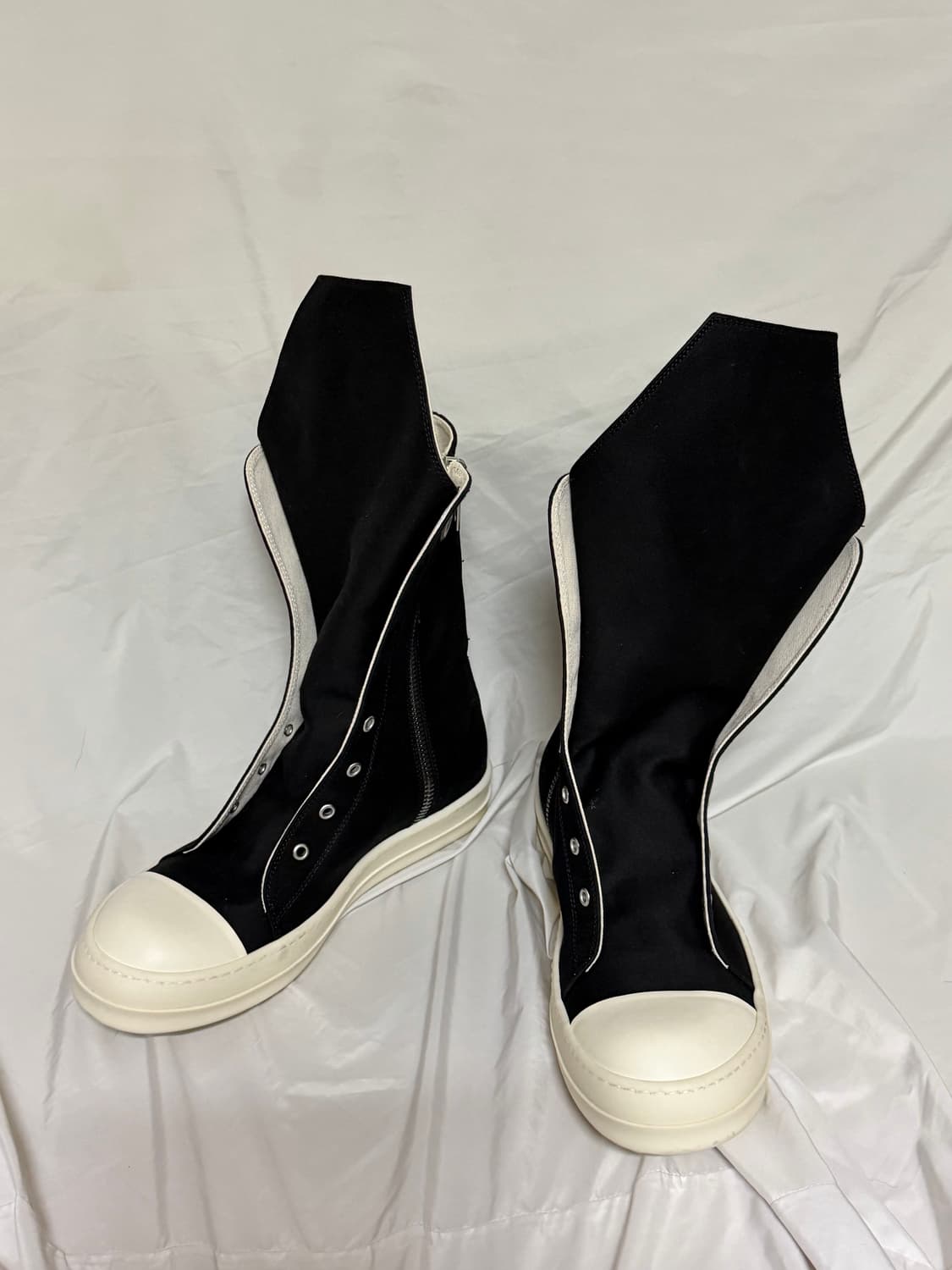 릭오웬스 다크쉐도우 오버사이즈 텅 스니커즈 상품이미지1