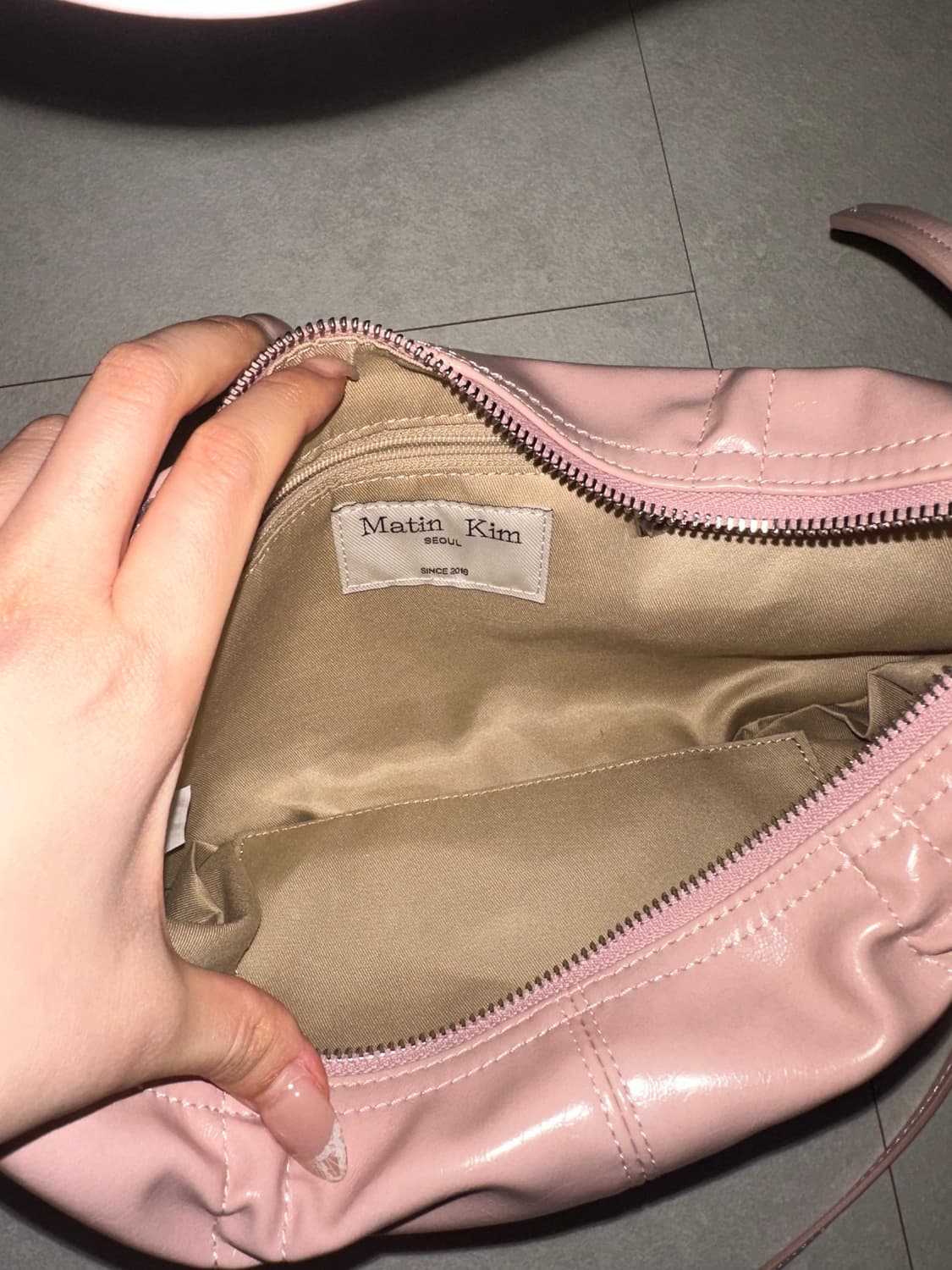 마뗑킴 하프 셔링 리본 라운드백 핑크 상품이미지4