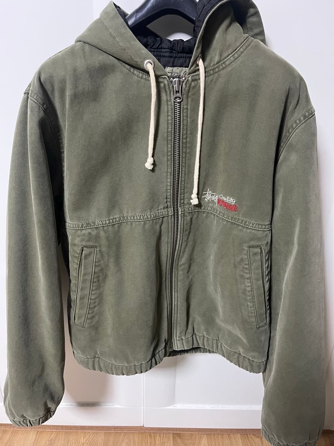 스투시 인슐레이티드 자켓 올리브 상품이미지1