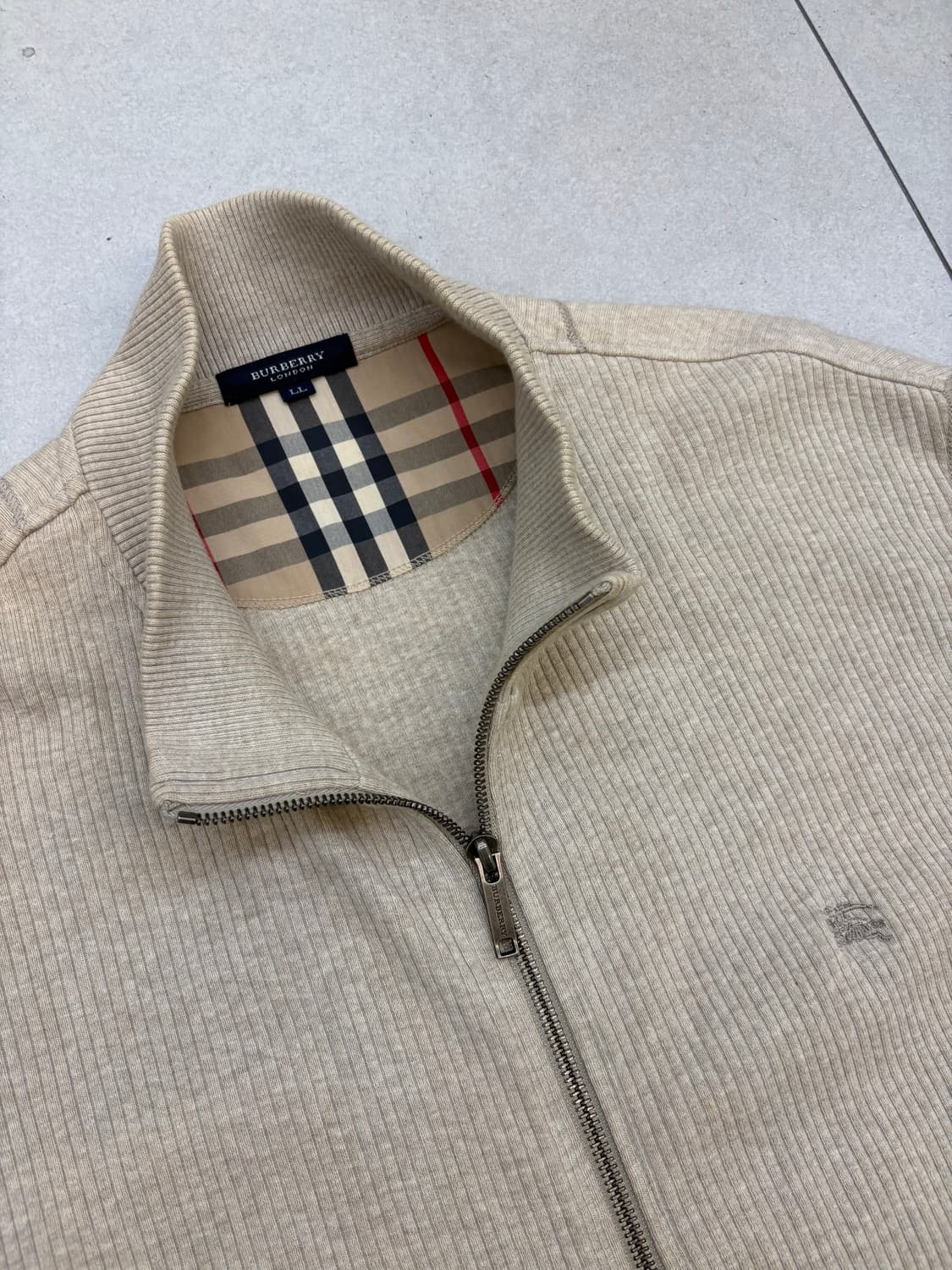 버버리 런던 노바체크 엘보우 패치 집업 상품이미지3