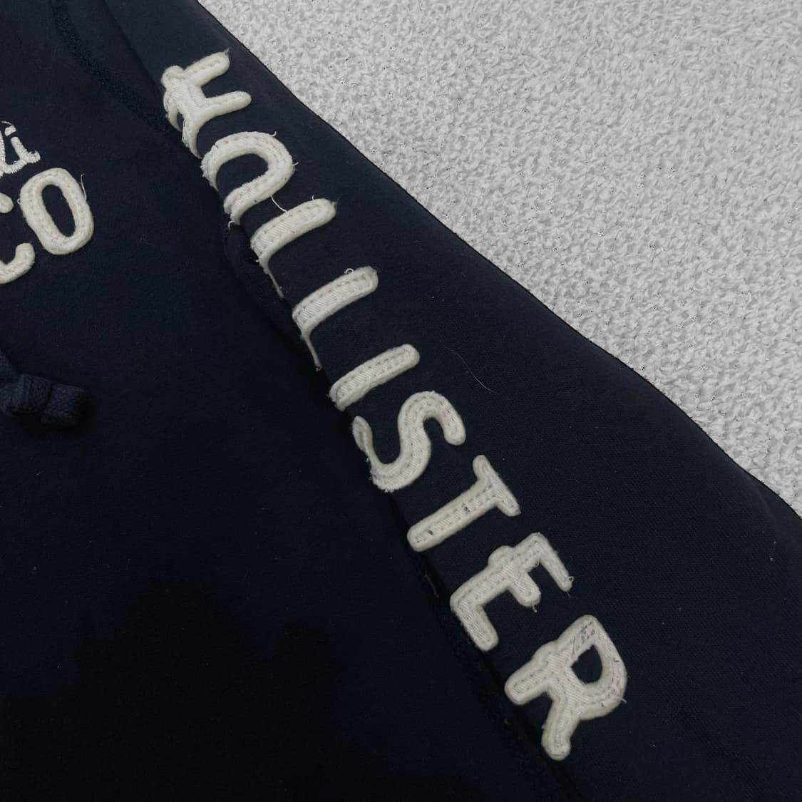 홀리스터 사이드 로고 후드집업 네이비 상품이미지4