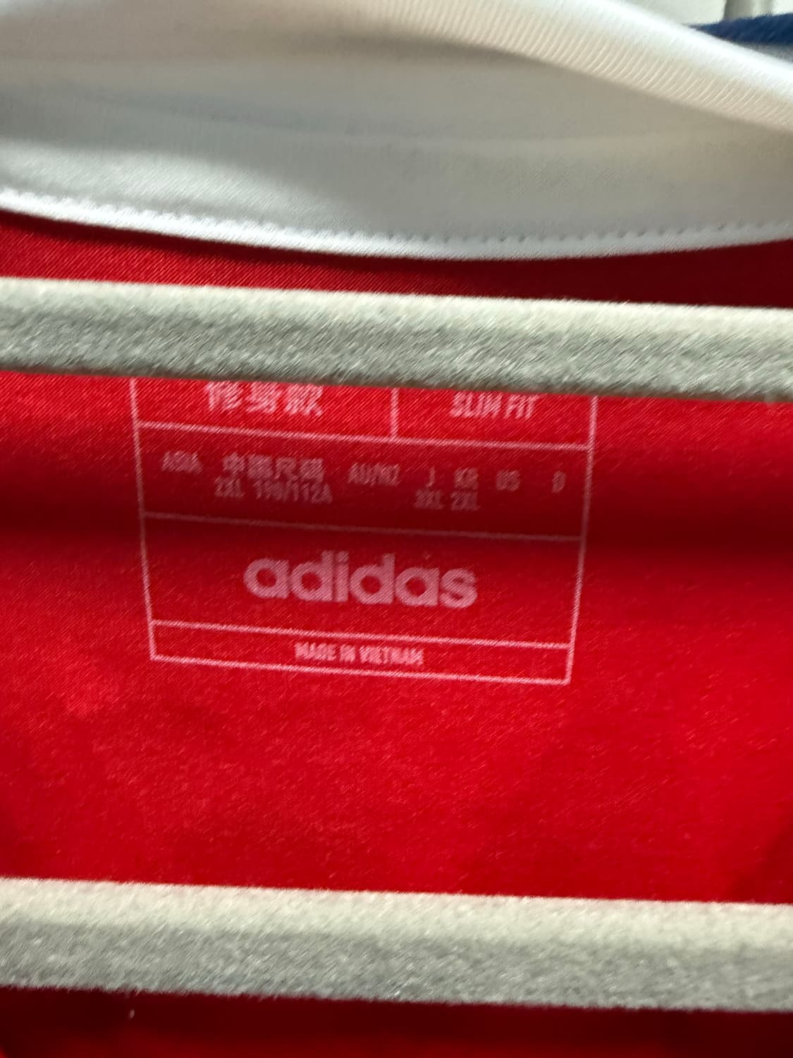 24-25 아스날 사카 유니폼 상품이미지5