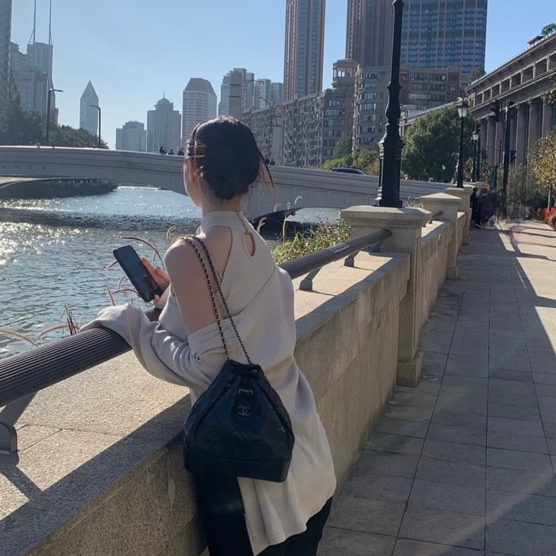 르모멘트 제작 홀터넥 나시+가디건 세트 상품이미지4