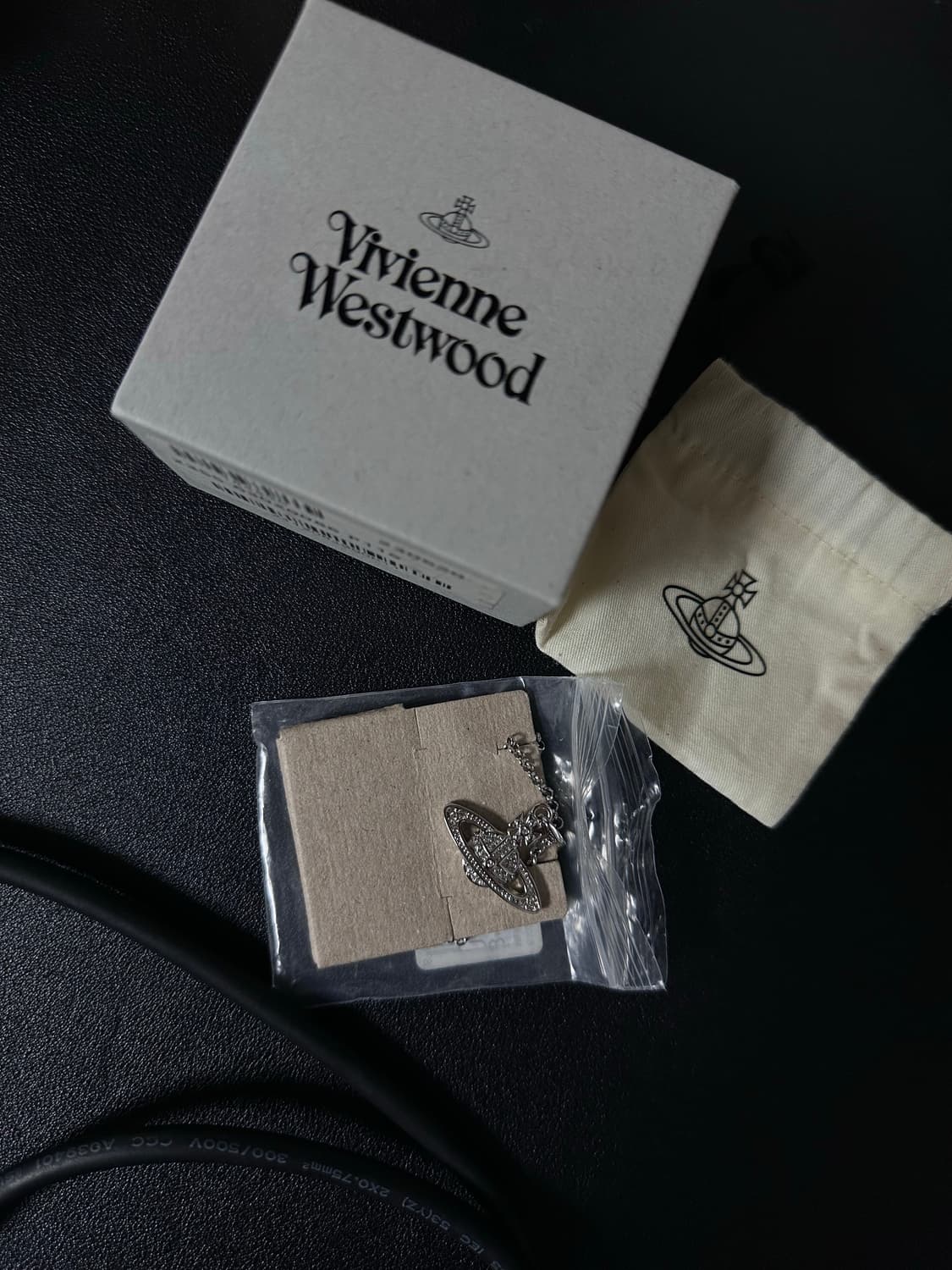 급처 비비안웨스트우드 미니 바스 릴리프 실버 목걸이 상품이미지1