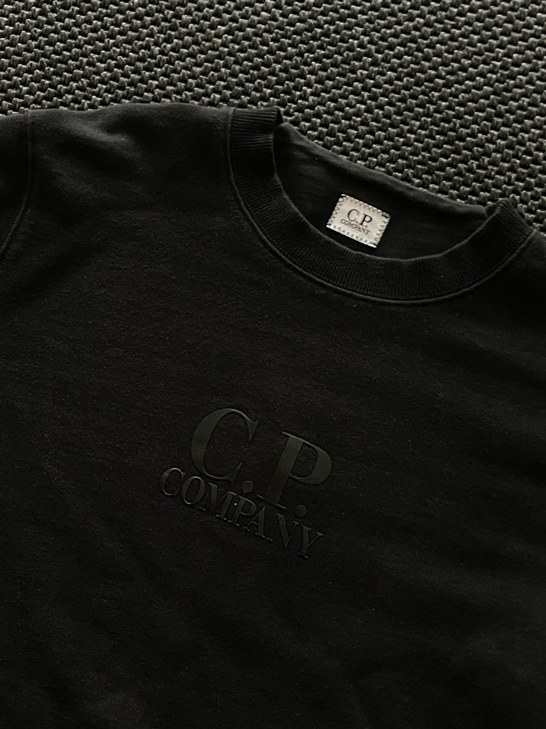 CP컴퍼니 맨투맨 입니다. 상품이미지5