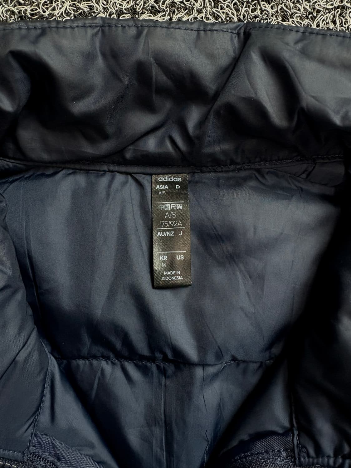 아디다스 나일론 메탈 경량 다운 베스트 1495 상품이미지3