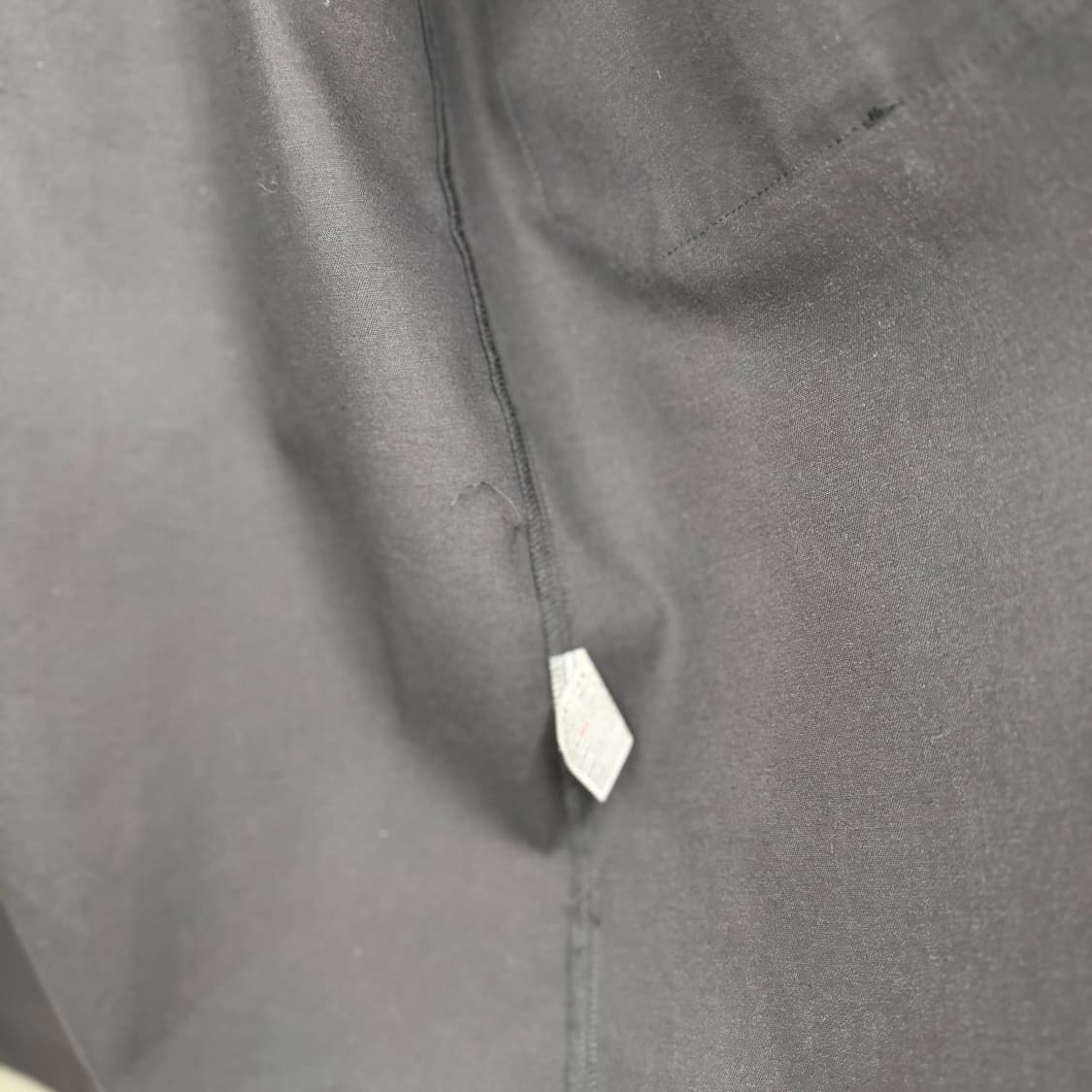 이세이미야케 IM PRODUCT 블랙 롱 트렌치 상품이미지5