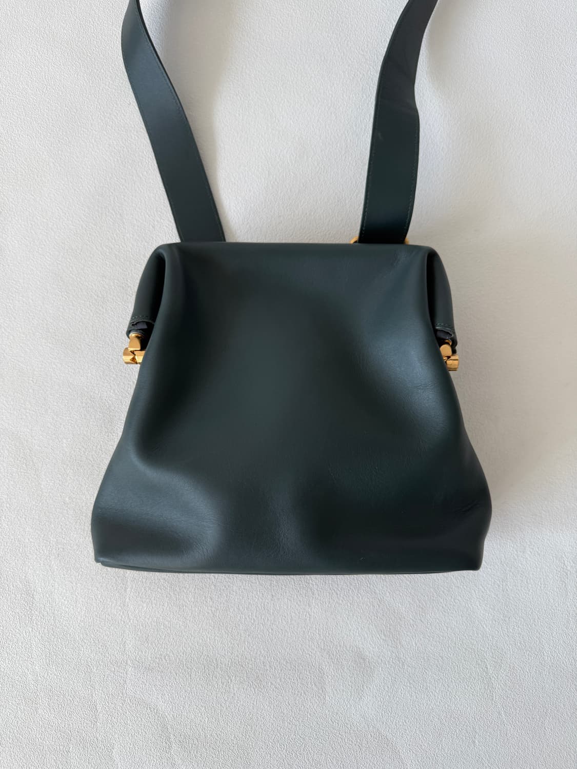 오소이(OSOI) 레더 브로트백 상품이미지2