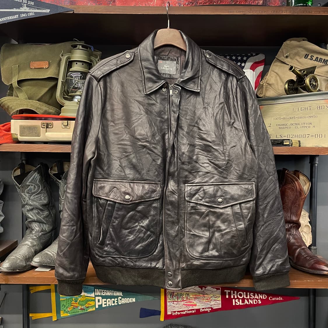 라코스테 A-2 플라이트 송아지 가죽 자켓 상품이미지1