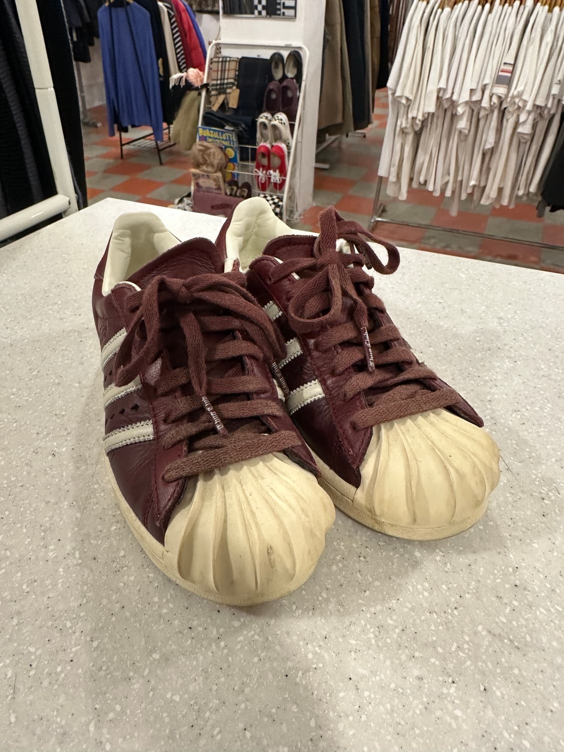 아디다스X떠그클럽 슈퍼스타 상품이미지1