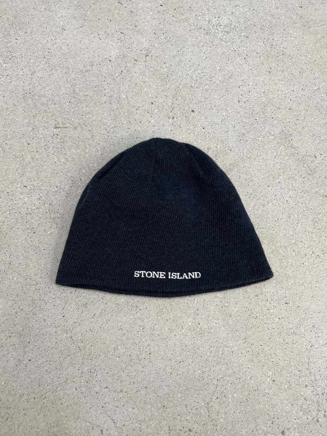 스톤아일랜드 10FW 차콜 싱글 비니 상품이미지1