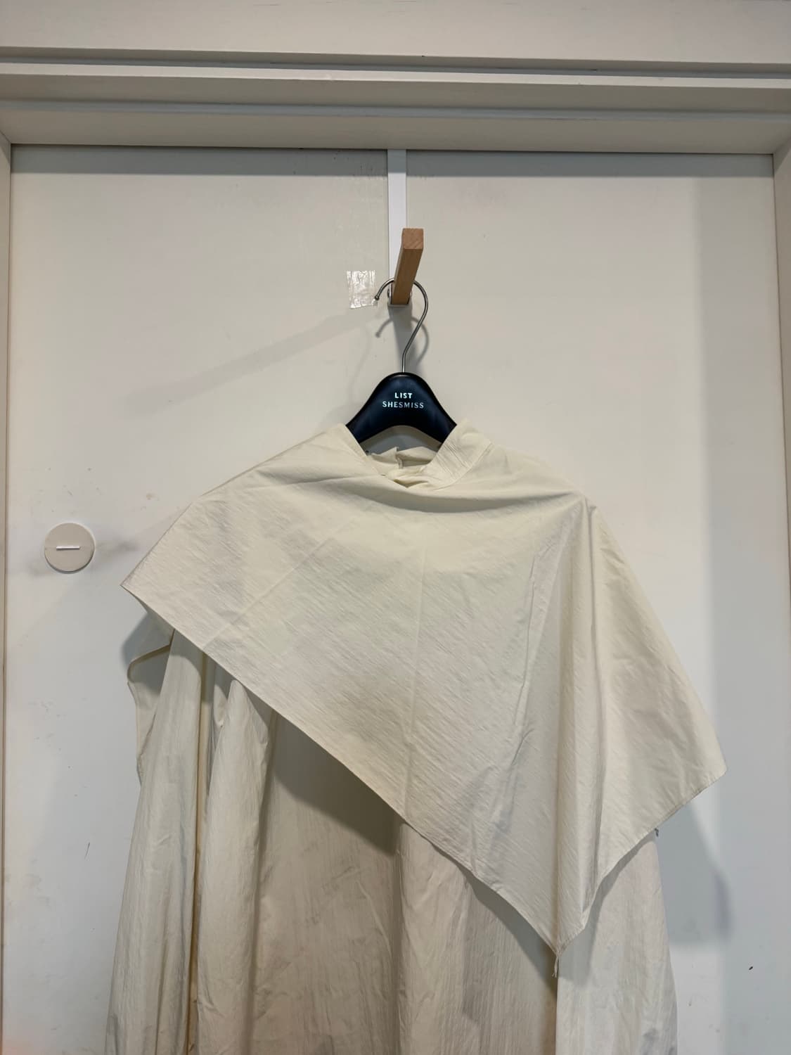 yuri yim 유리임 스카프 블라우스 상품이미지7