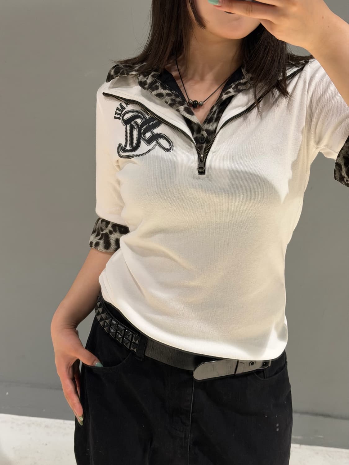 in the attic leopard layered collar top 상품이미지3