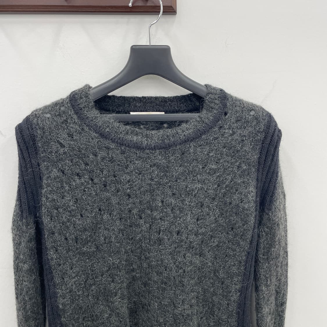 끌로에 모헤어 니트 스웨터 블랙 상품이미지3