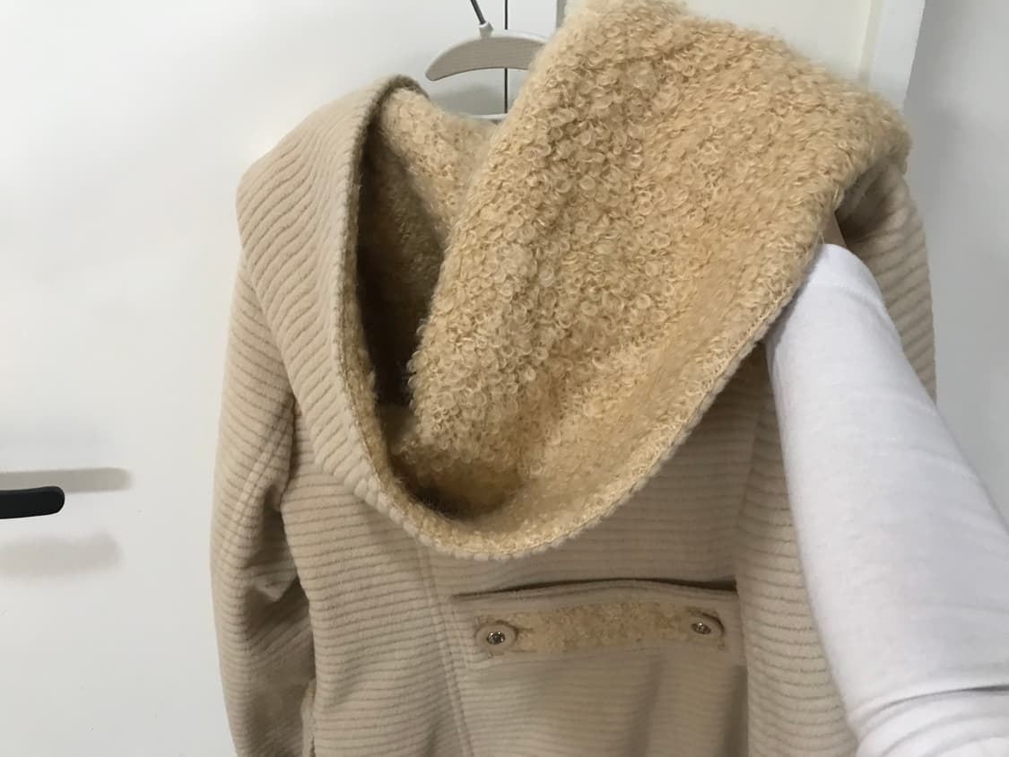 꾸레쥬 플러피 코트 상품이미지3