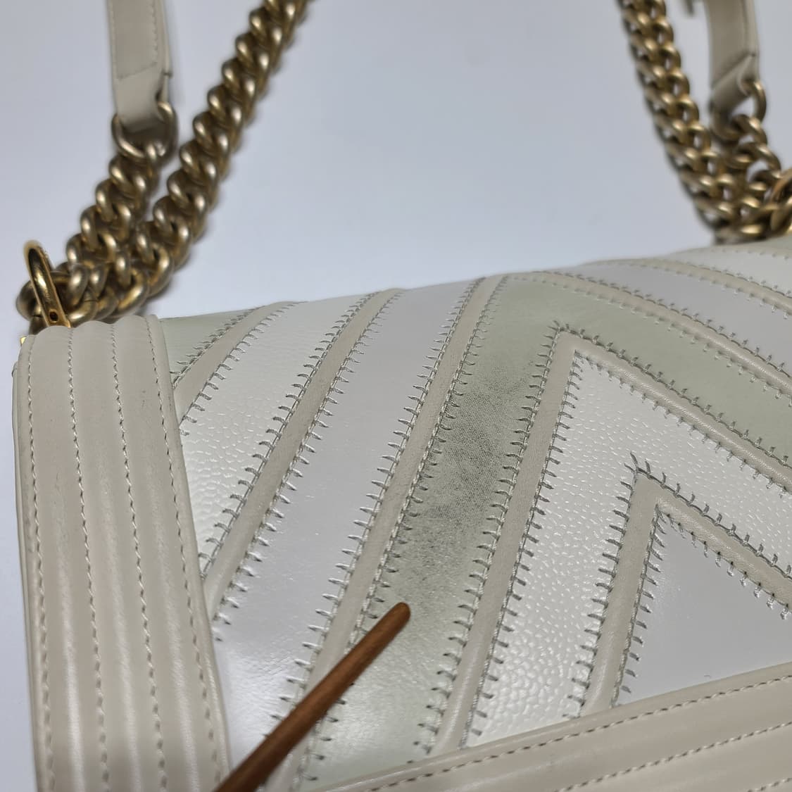 샤넬 쉐브론 보이백 미듐 상품이미지8