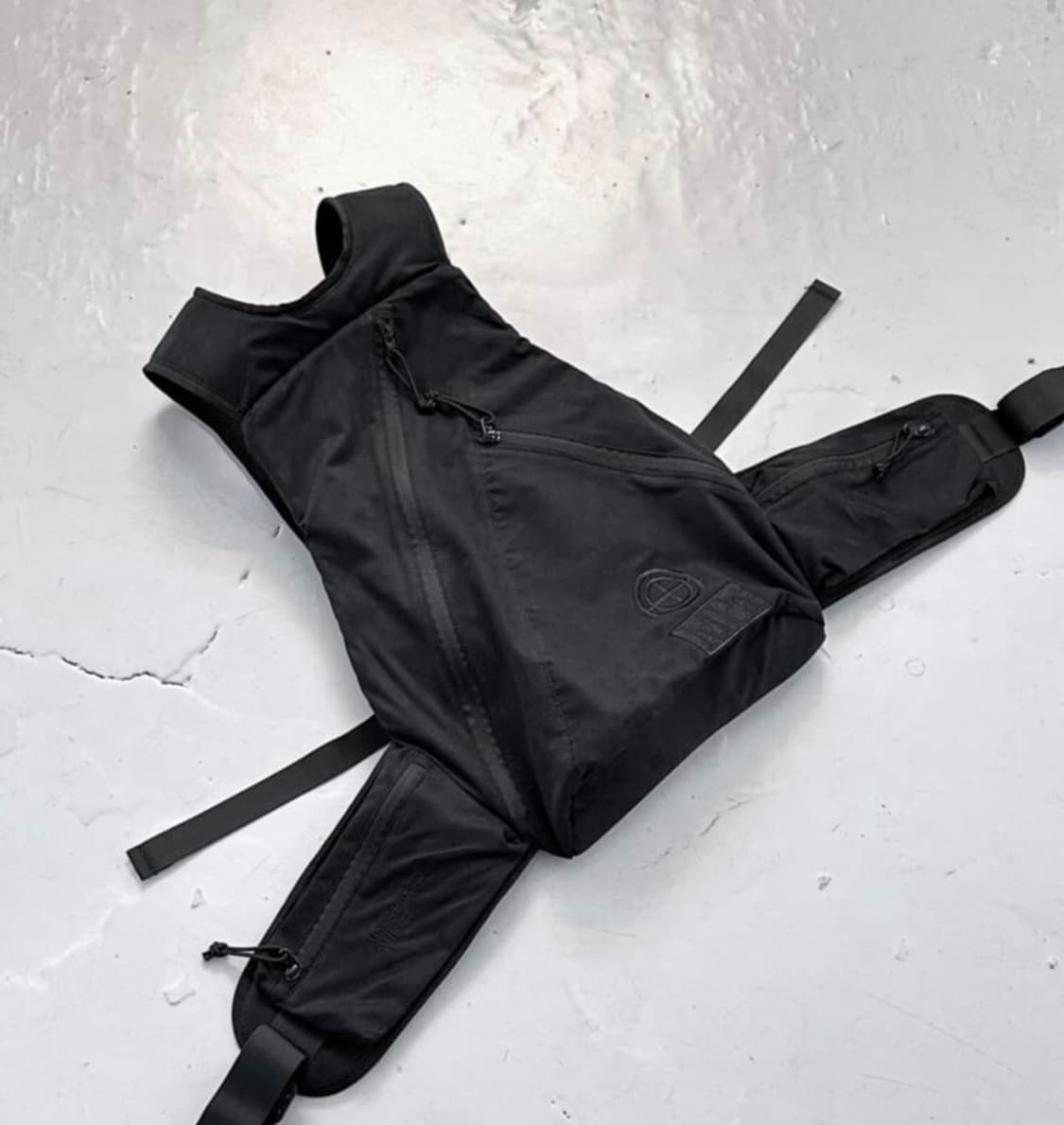 플라스틱 프로덕트 벨트백 상품이미지1