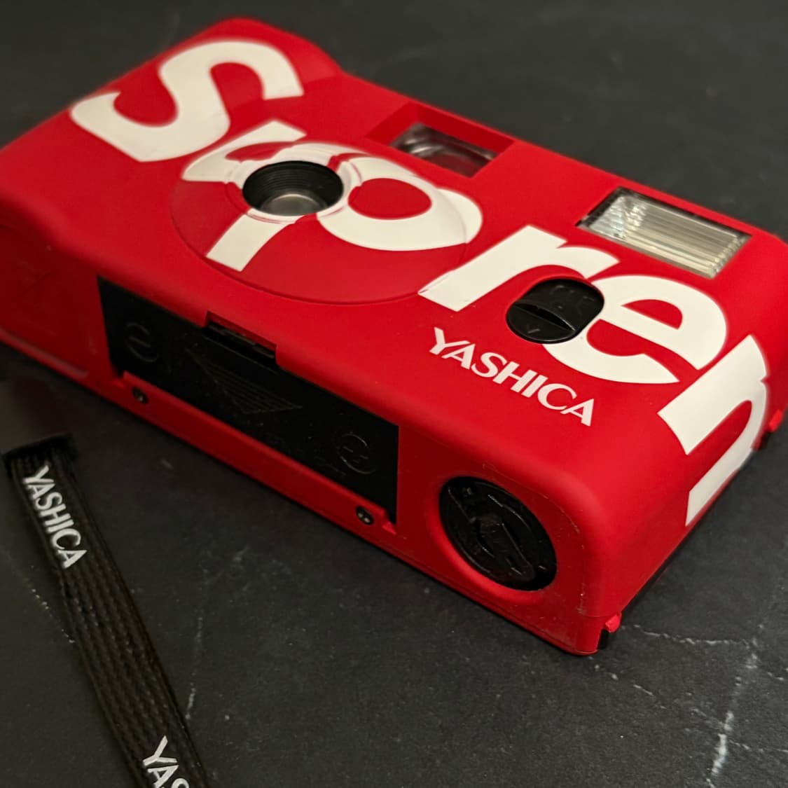 Supreme 야시카 필름 카메라 상품이미지2