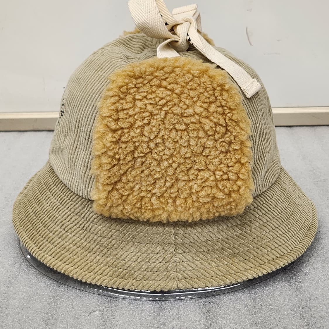 홀리데이 아우터웨어의 귀여운 코듀로이 귀달이 상품이미지3