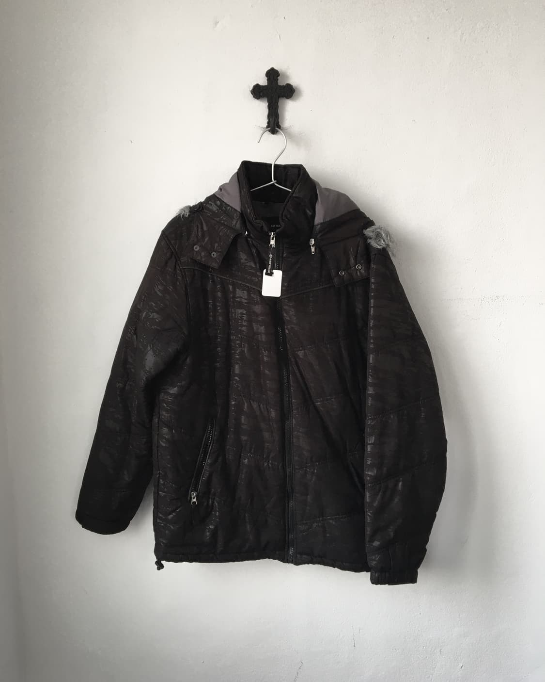 Fake fur hood dyed printing jacket 상품이미지2