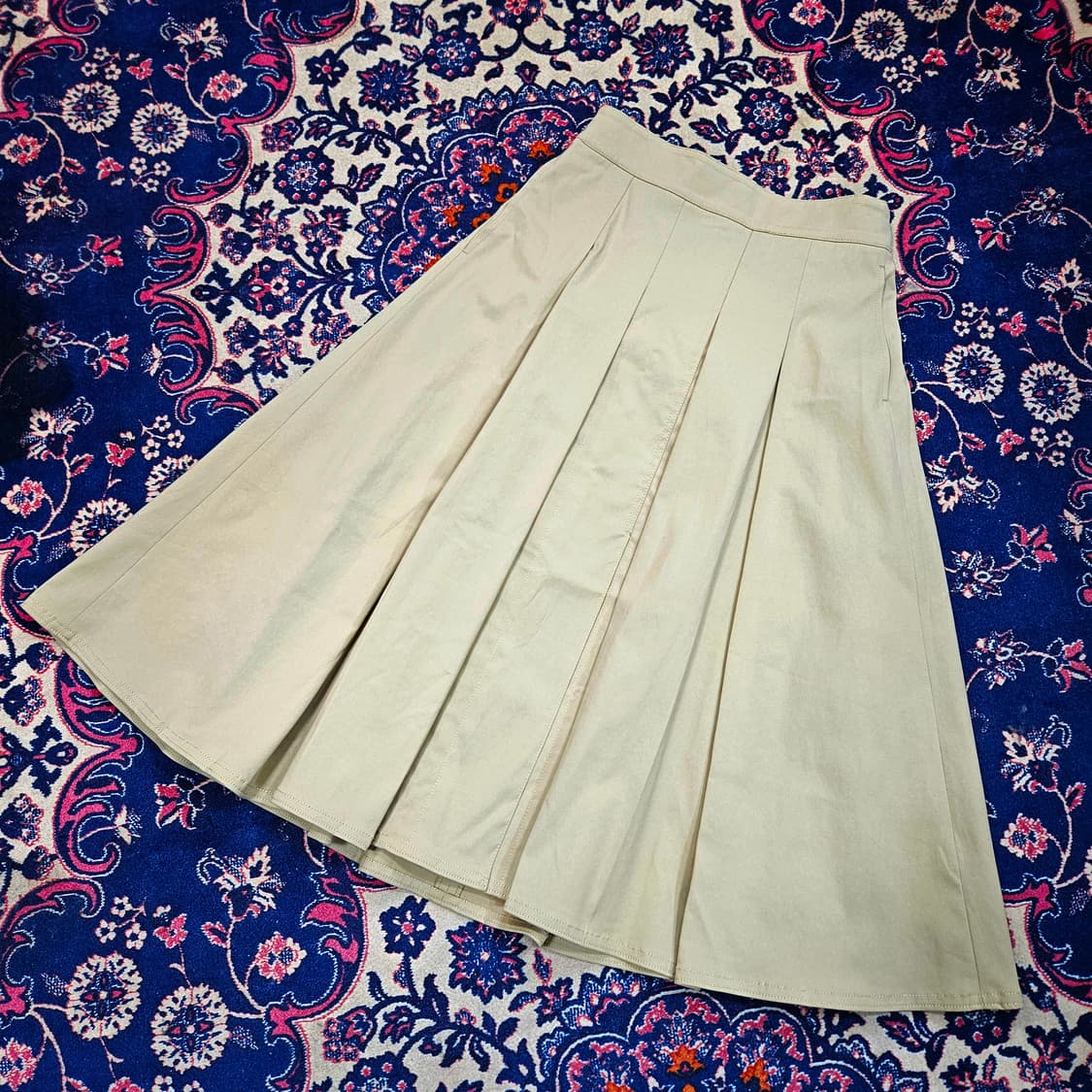 아떼바네사브루노 22FW 플리츠 스커트 36size 상품이미지4