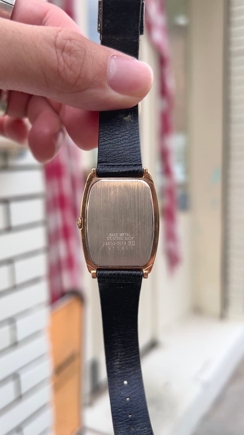 [80s Seiko]Disney mickey gold tank watch 상품이미지3