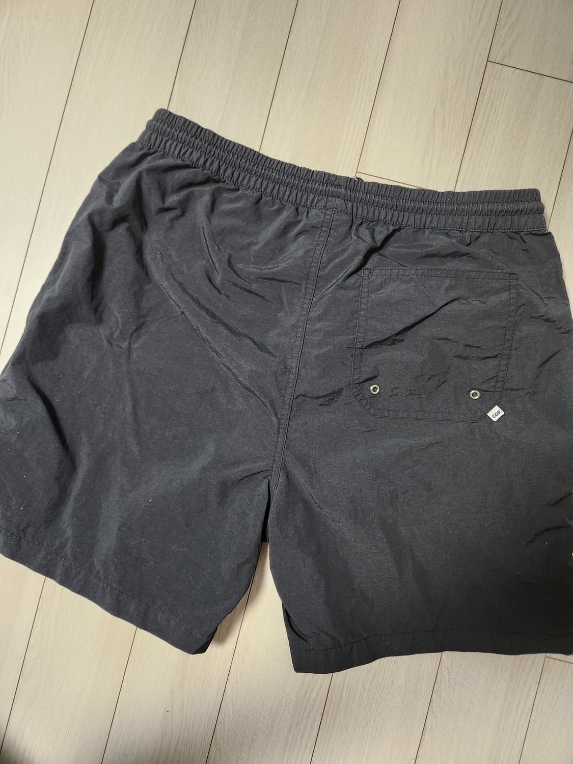 코드그라피 나이론 밴딩 반바지 사이즈L

세탁으로 인한 사용감 외에 오염 상품이미지7