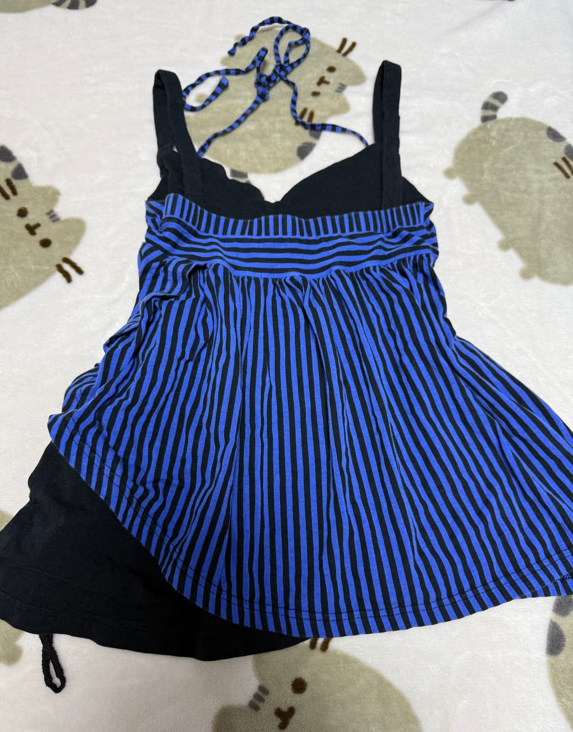 블랙+블루 홀터넥 나시티 상품이미지2