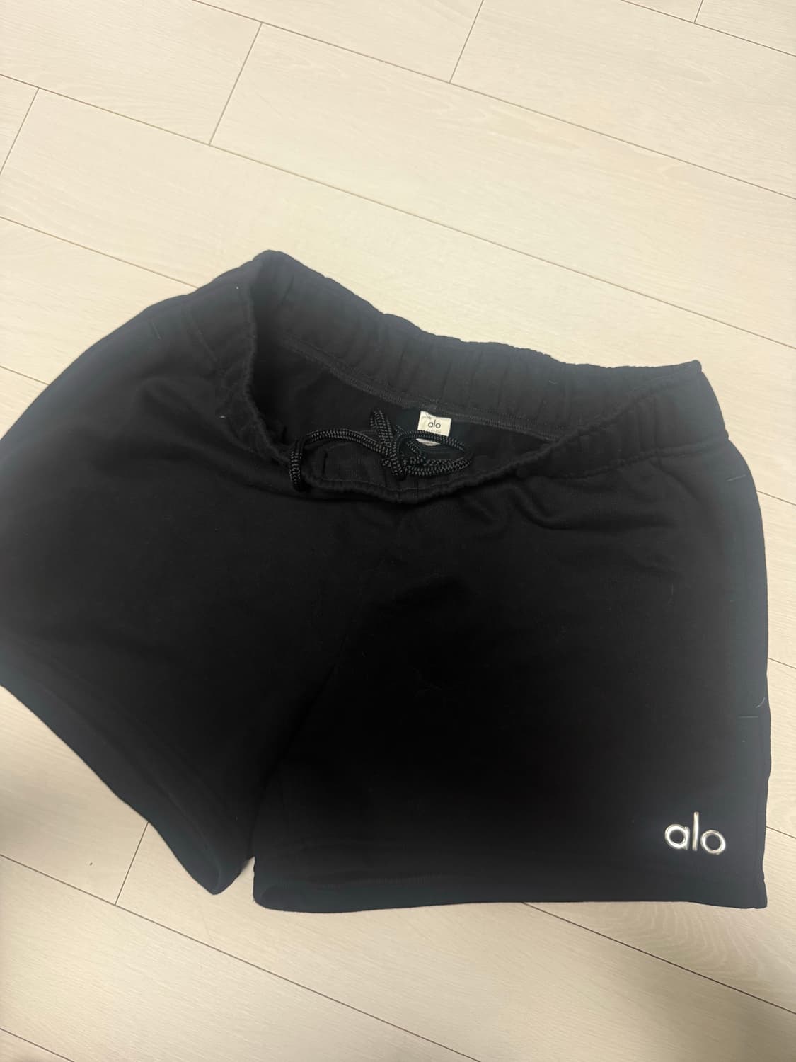 Alo 알로 반바지 상품이미지3