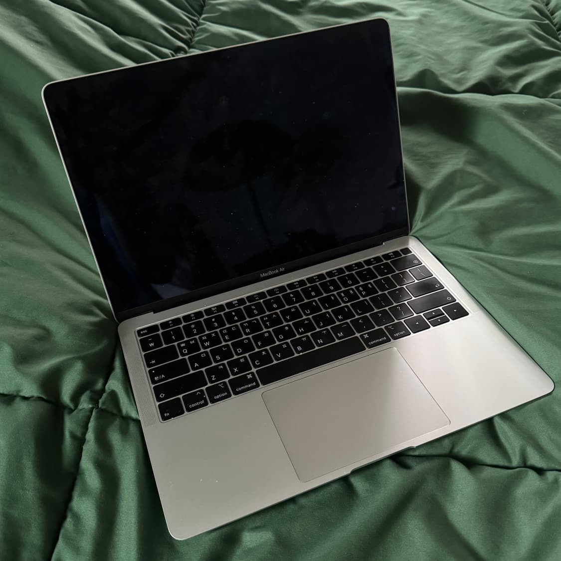 맥북에어 13인치 2019 (A) / 인텔i5 / 16GB / 1TB 상품이미지2