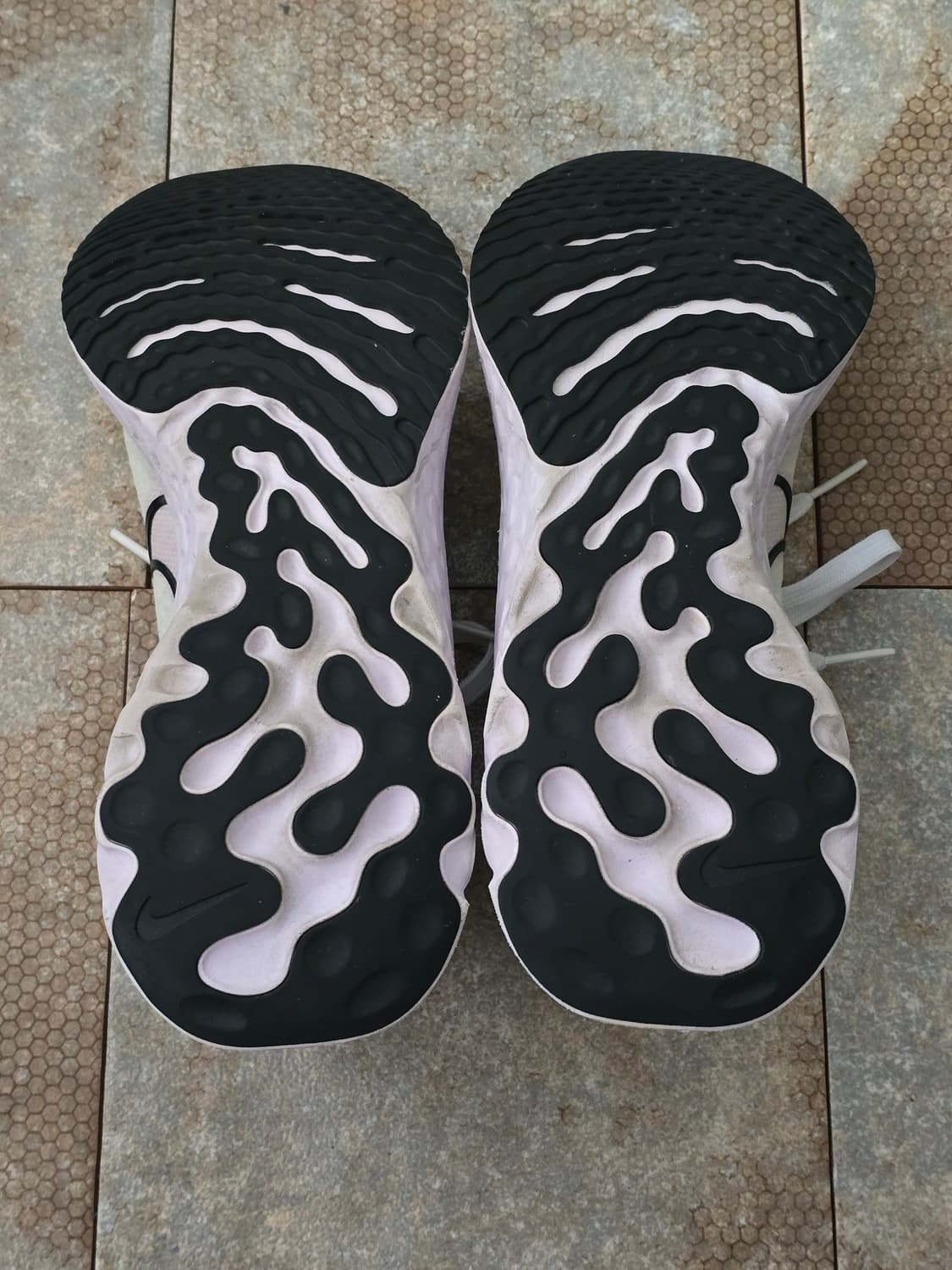 (250)나이키 리액트 인피니티 런 플라이니트 상품이미지9