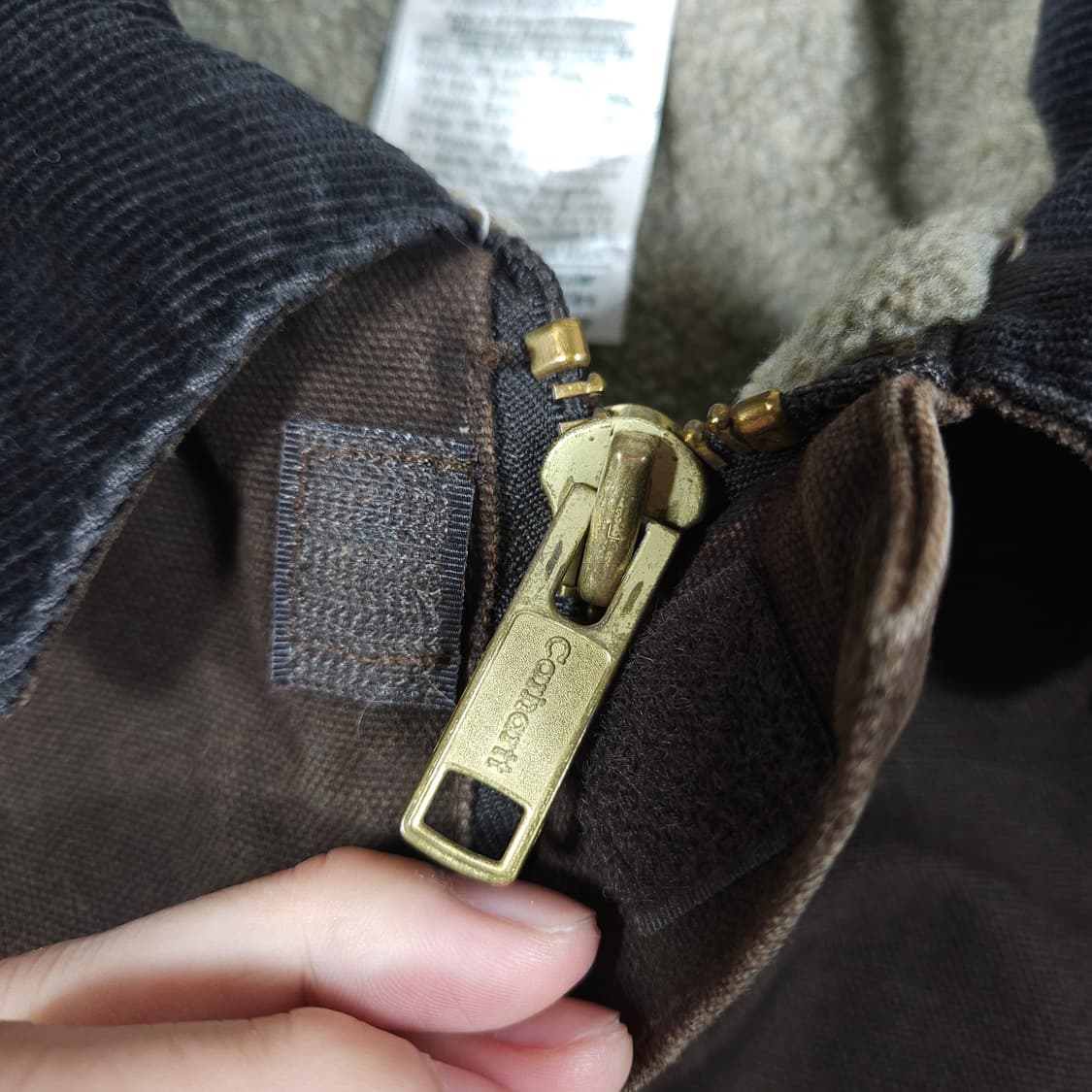 칼하트 J164 다크브라운 워크 자켓 상품이미지4