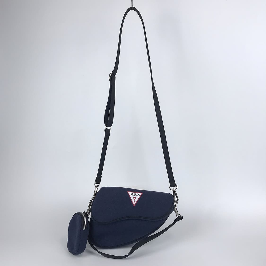 게스 GUESS 업사이클링백 여성 가방 상품이미지1