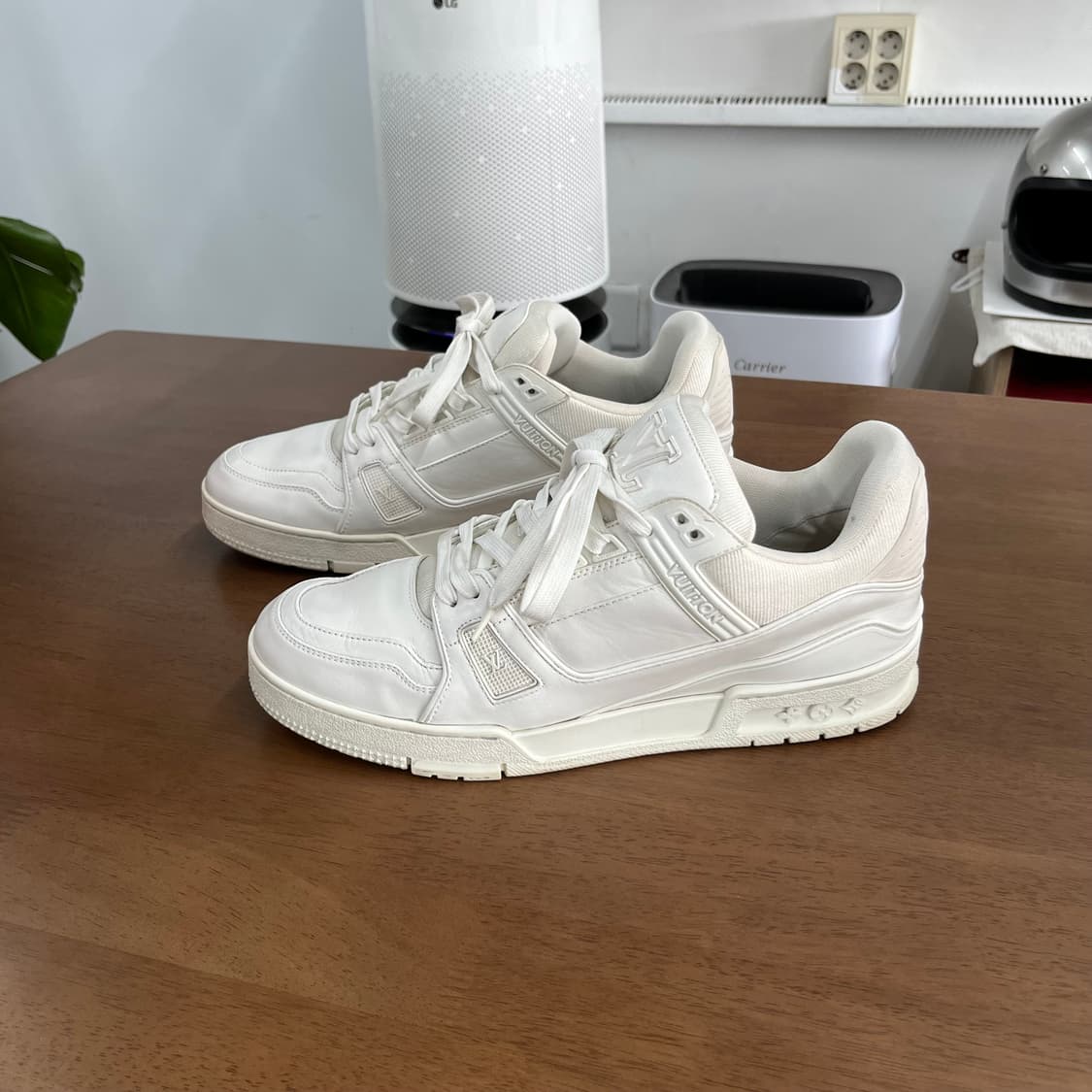 루이비통 LV 트레이너 스니커즈 로우탑 9 상품이미지1