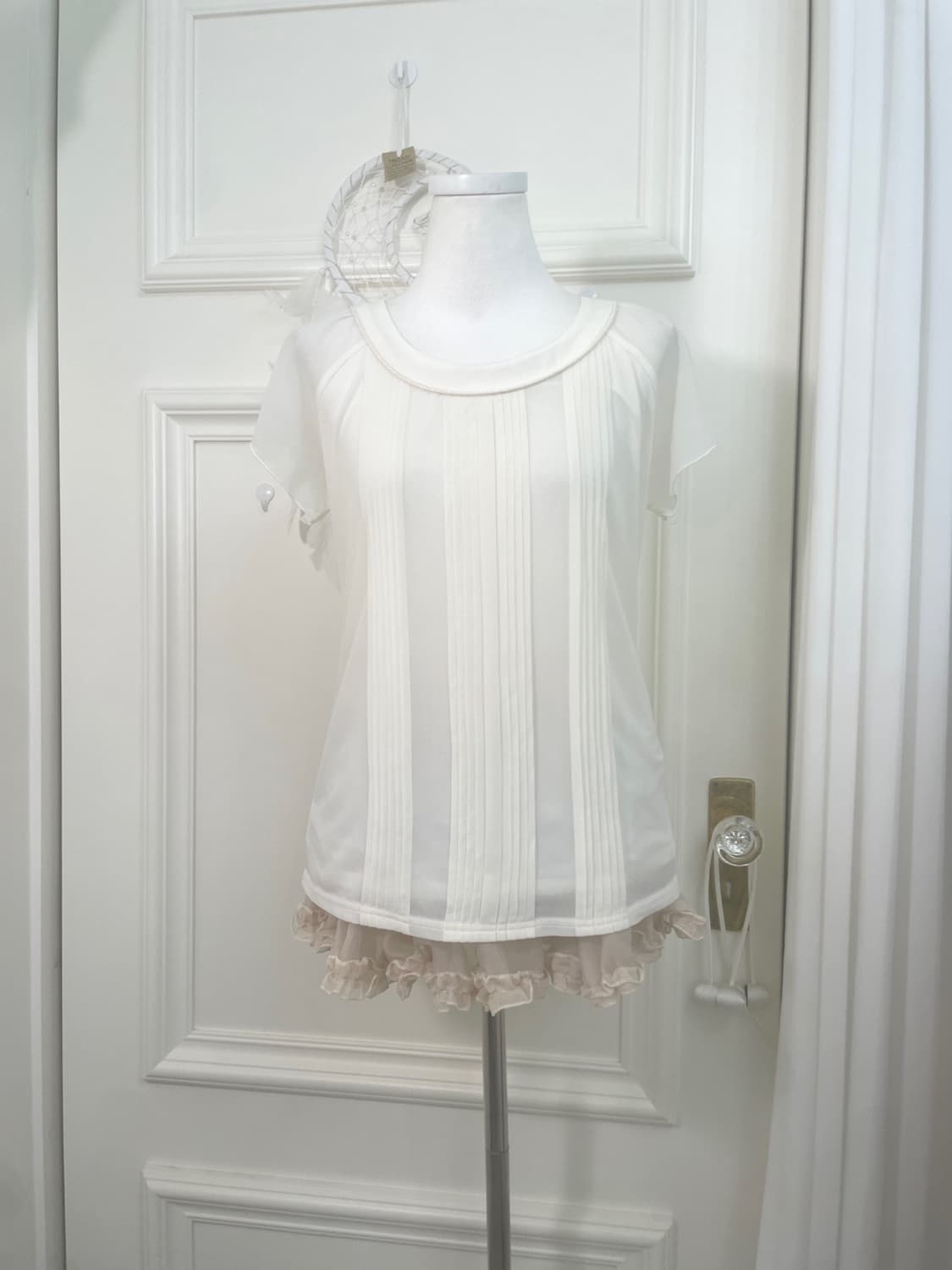 ivory pleats point basic blouse 상품이미지1
