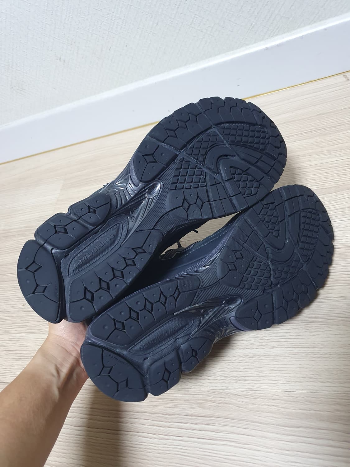 뉴발란스 2002R 운동화 285 상품이미지8