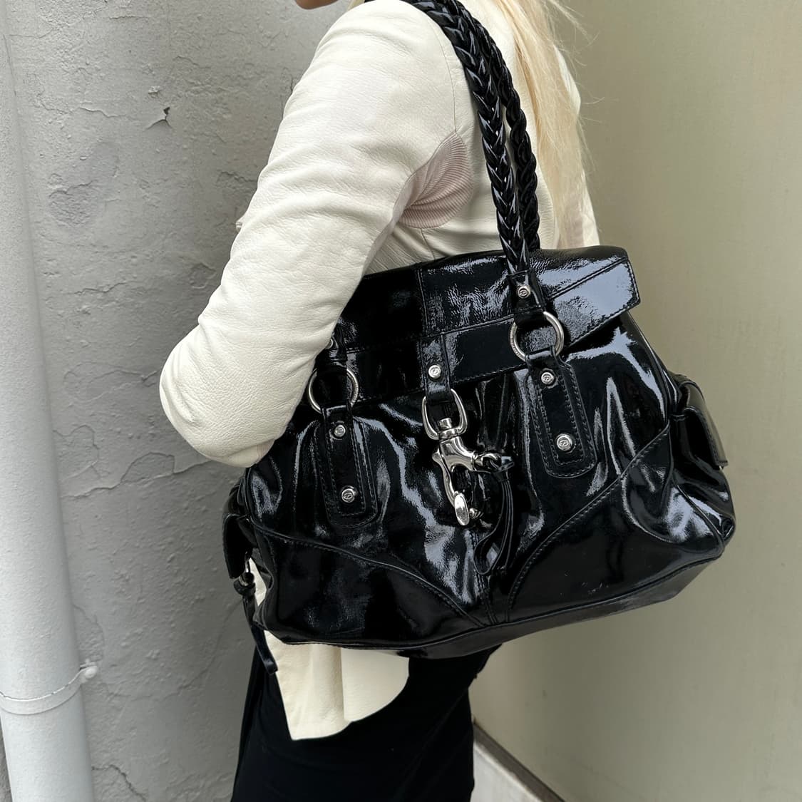 00s 프란체스코 비아시아 페이턴트 가죽 백 상품이미지10