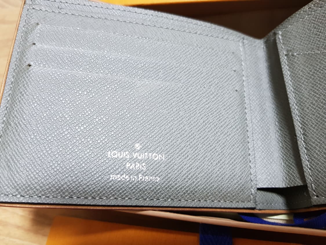 루이비통 티타늄 멀티플월릿 반지갑 상품이미지5