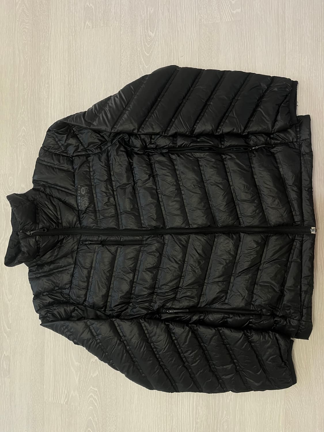 마운틴하드웨어 오리털 경량점퍼95 상품이미지1