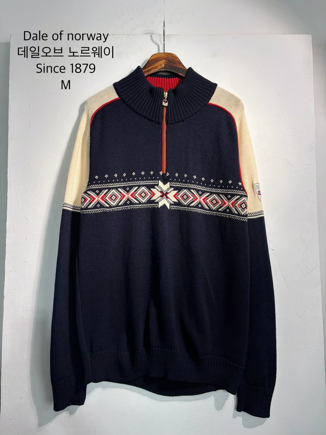 [m] Dale of norway 데일오브노르웨이 울 100% 반집업니트 상품이미지1