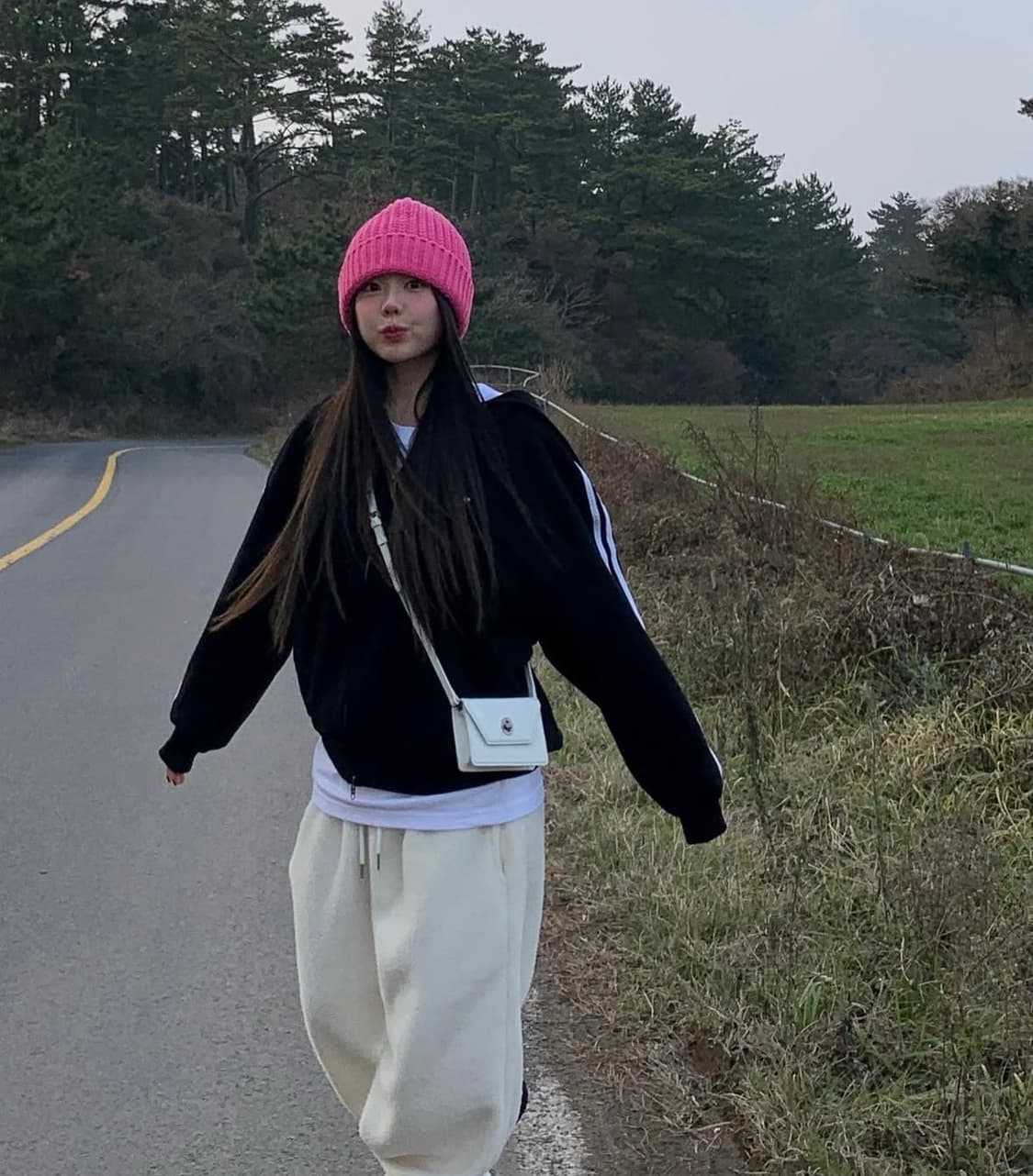 홍영기 키시닝 플리스 양털 뽀글이 조거 팬츠 상품이미지4