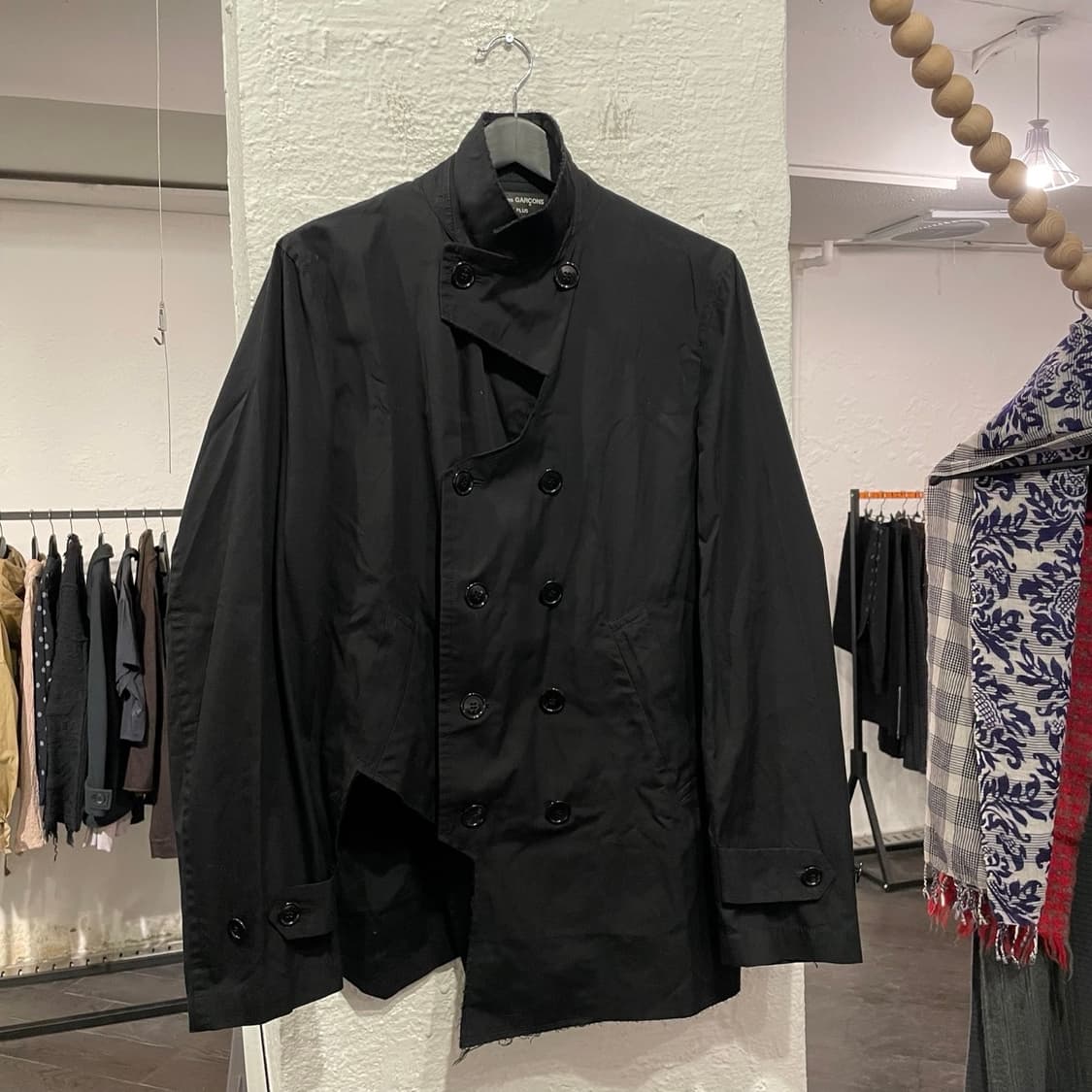 꼼데가르송 옴므플러스 컷아웃 트렌치 코트 상품이미지1