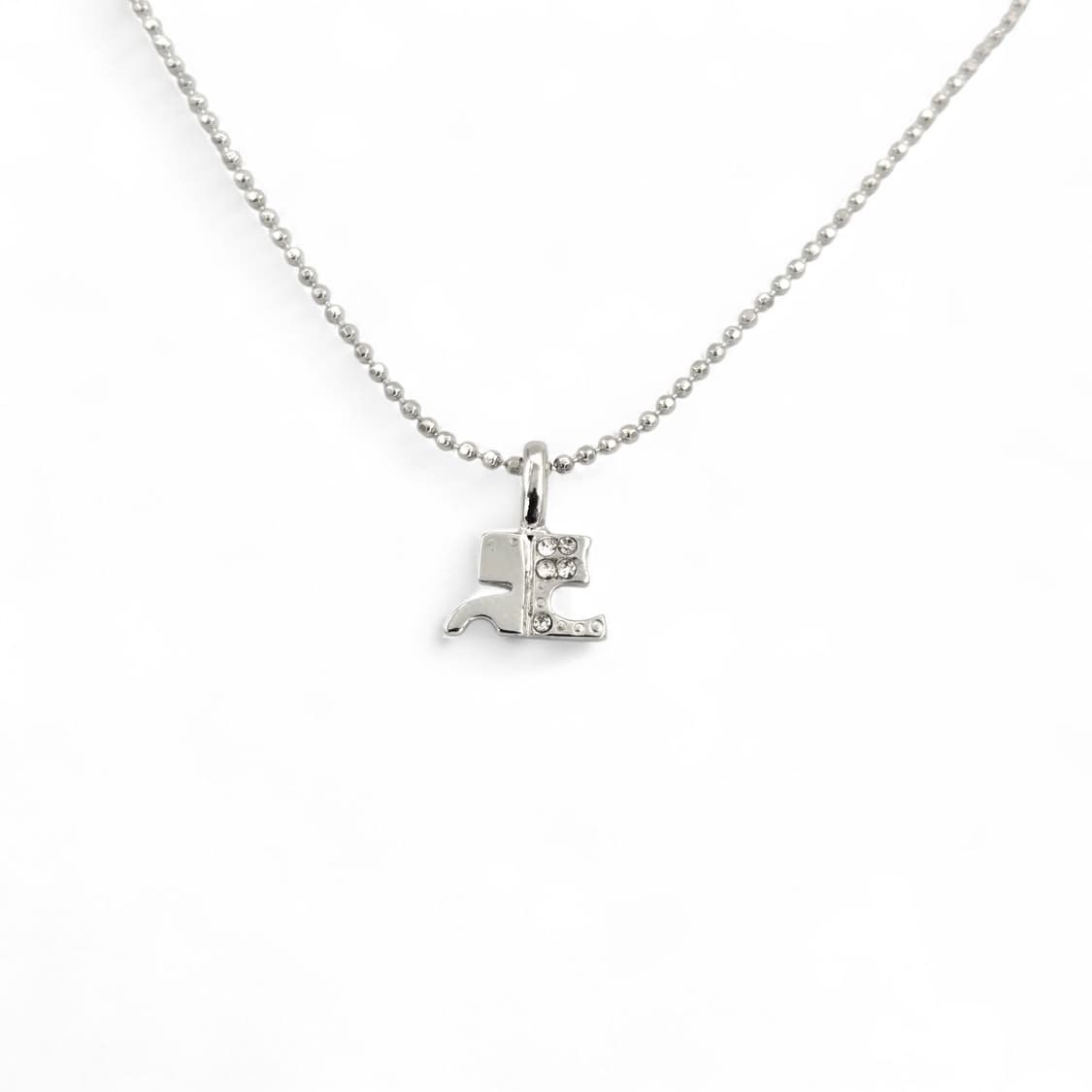 꾸레쥬 로고 목걸이 상품이미지3