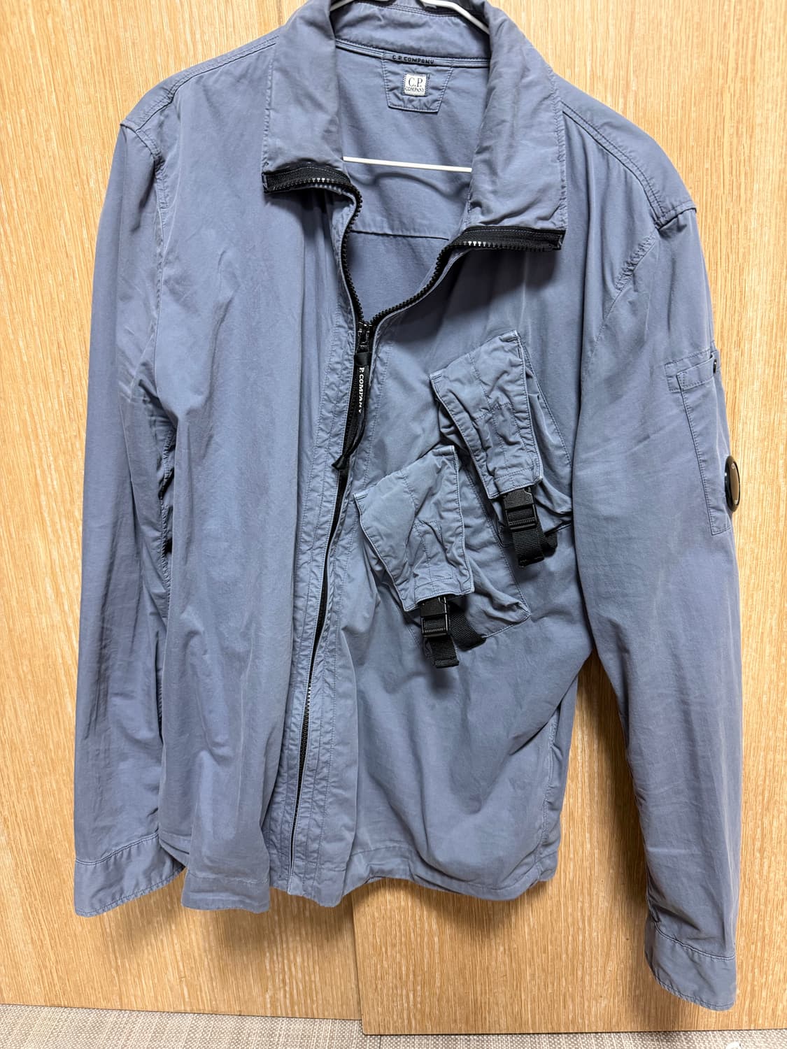CP컴퍼니 포켓 집업 자켓 L사이즈 S급 실착 5회 미만 상품이미지2