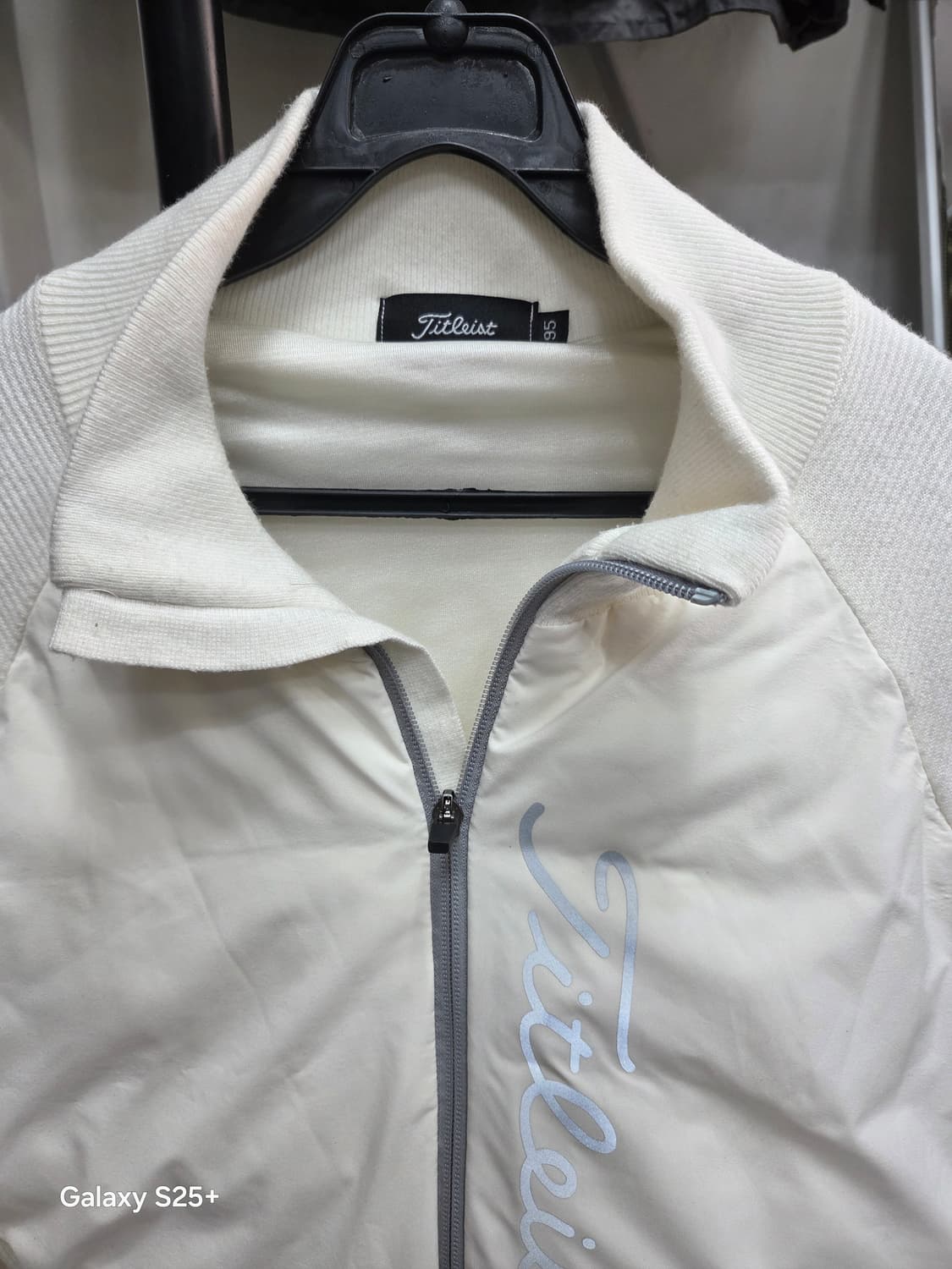 타이틀리스트   화이트  니트   골프자켓 상품이미지2
