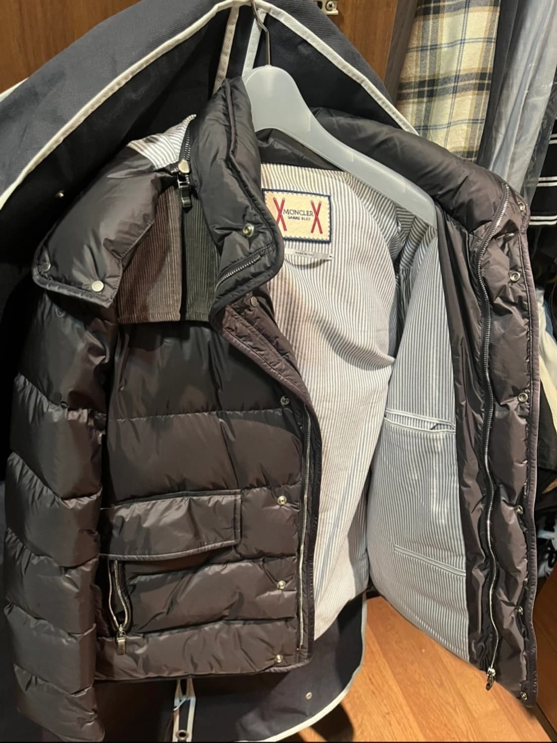 몽클레어x톰브라운 한정판 감마블루  1사이즈 상품이미지1